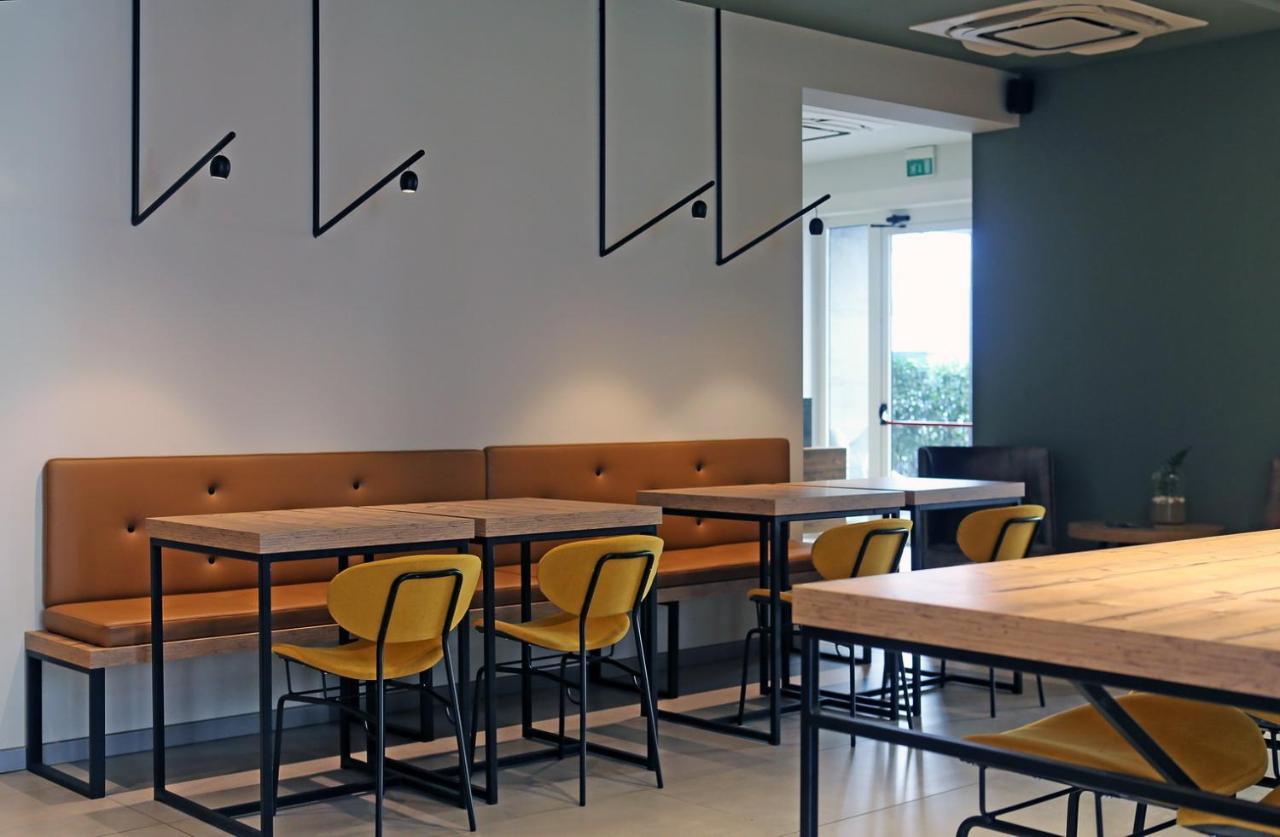 Meg Lifestyle Hotel & Apartaments Riccione Esterno foto