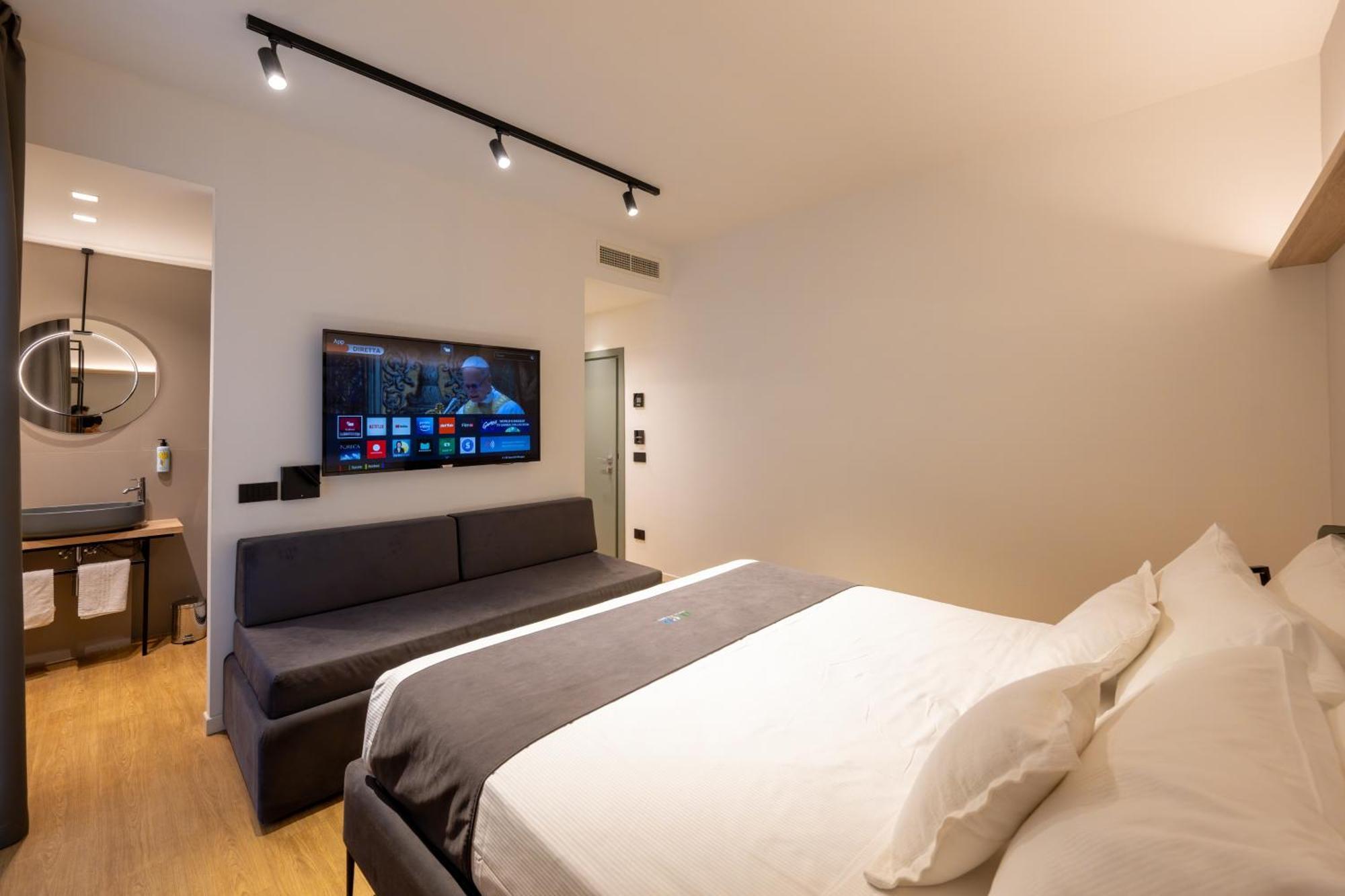 Meg Lifestyle Hotel & Apartaments Riccione Esterno foto